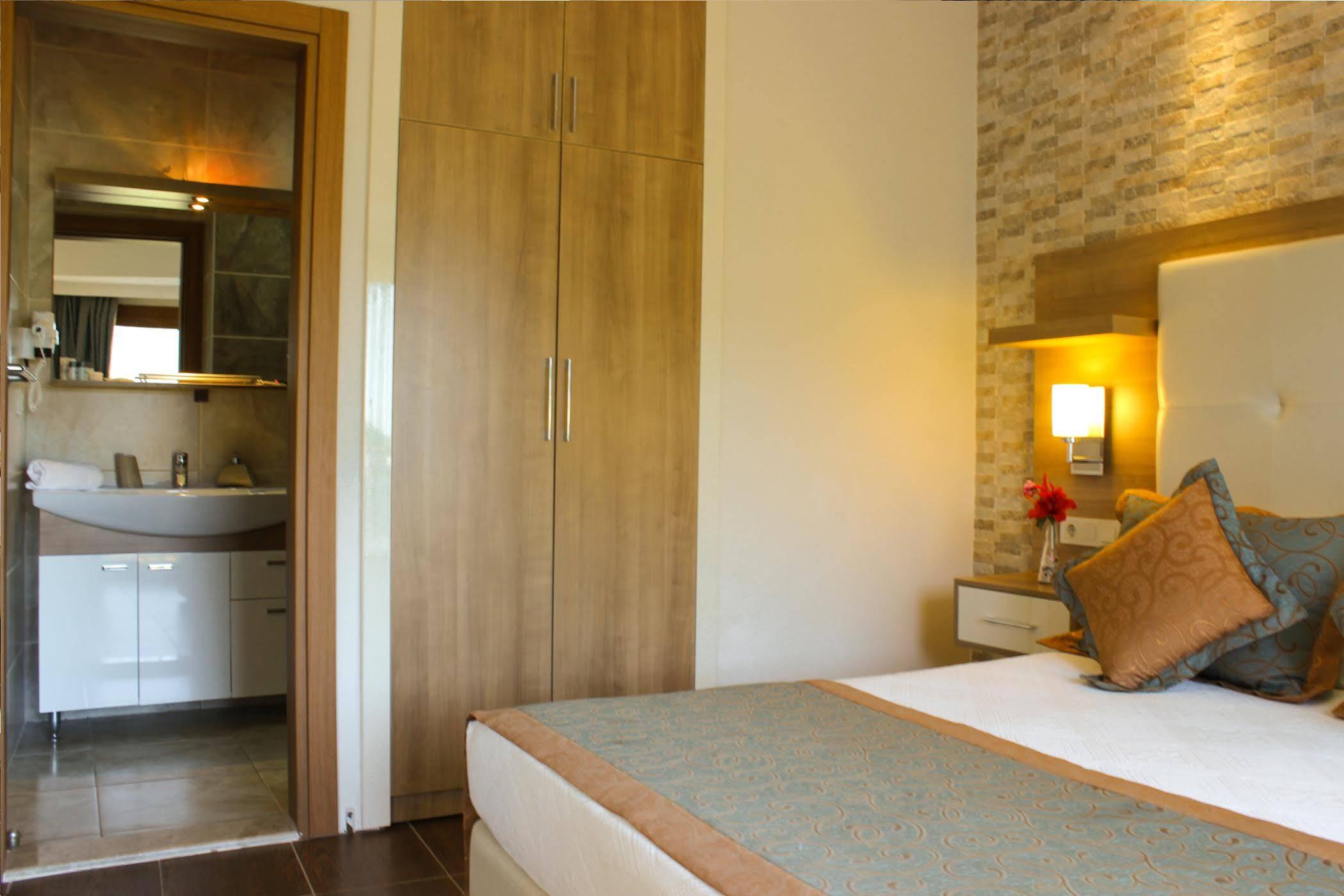 Papirus Hotel Adrasan Buitenkant foto