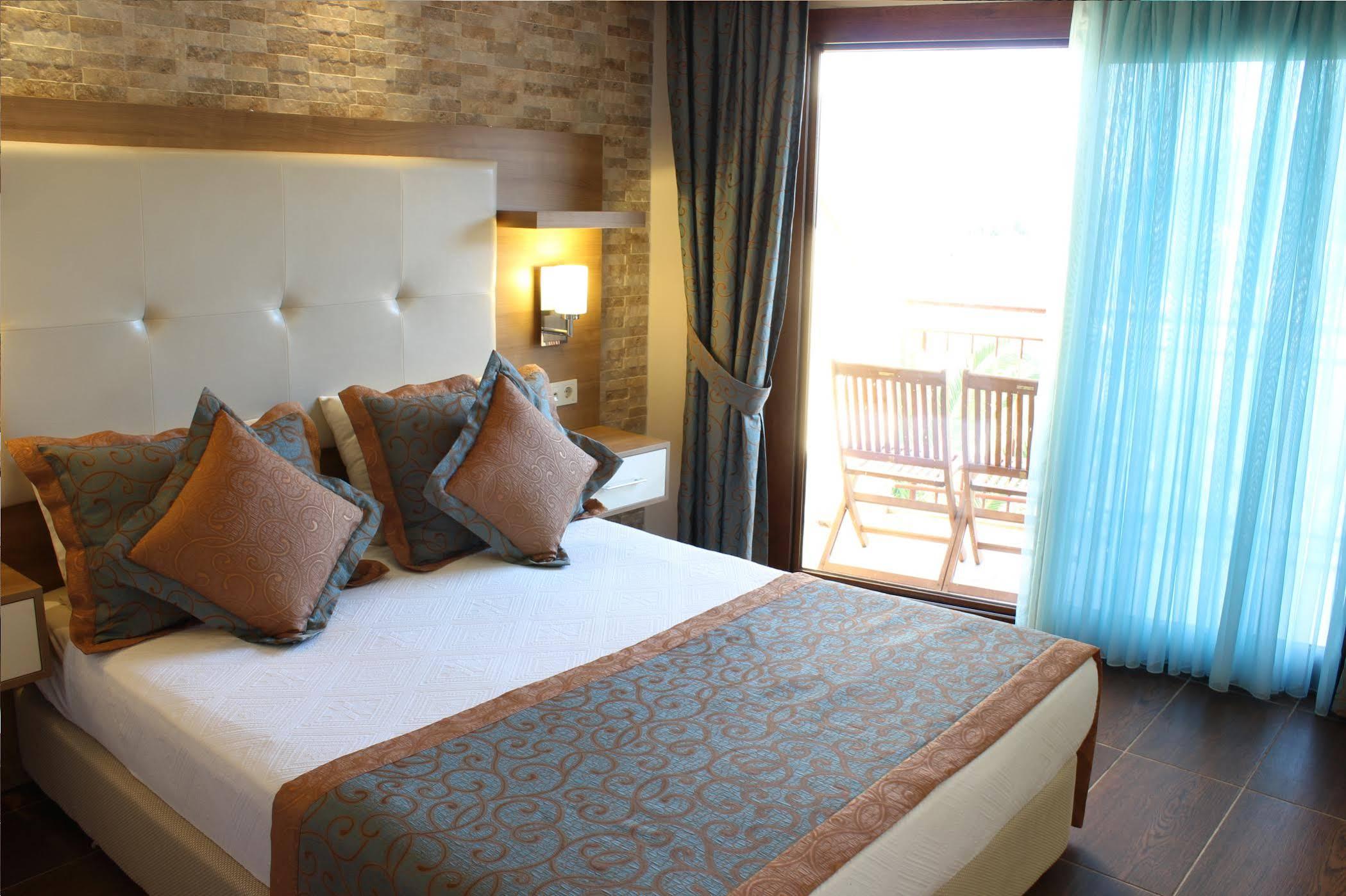 Papirus Hotel Adrasan Buitenkant foto