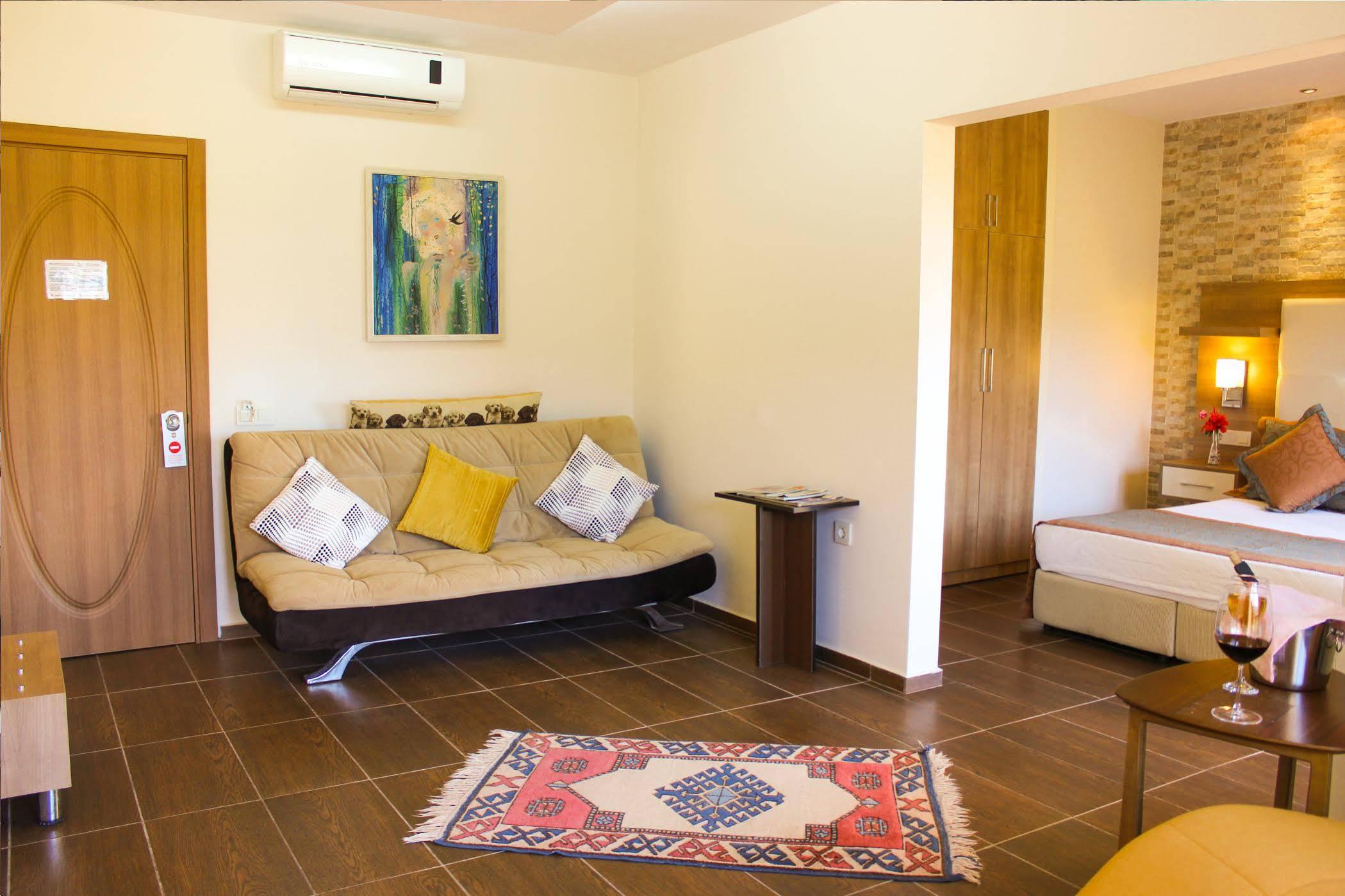 Papirus Hotel Adrasan Buitenkant foto